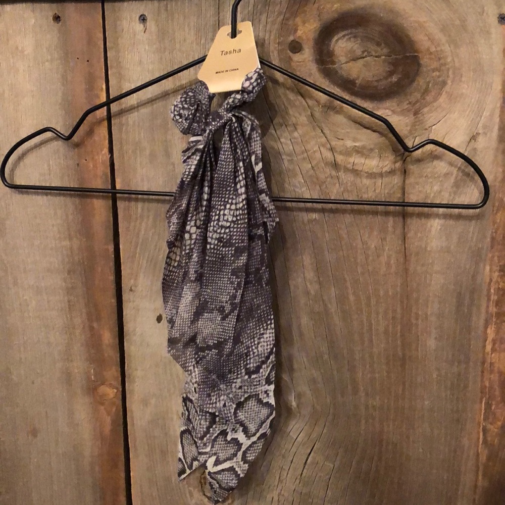 Tasha Snakeskin Scarf Tail Hair Scrunchie in Gray Black